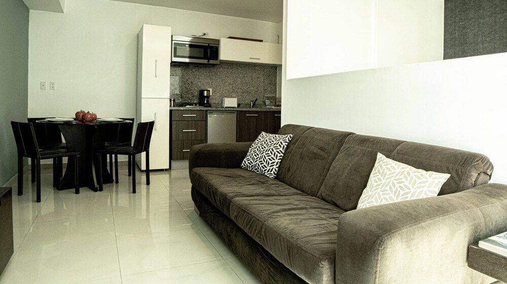 undefined Tiny Apartment with Rooftop pool y GYM 4