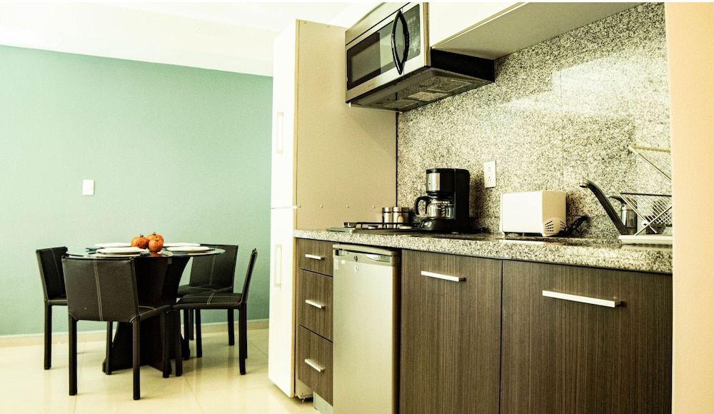 undefined Tiny Apartment with Rooftop pool y GYM 7