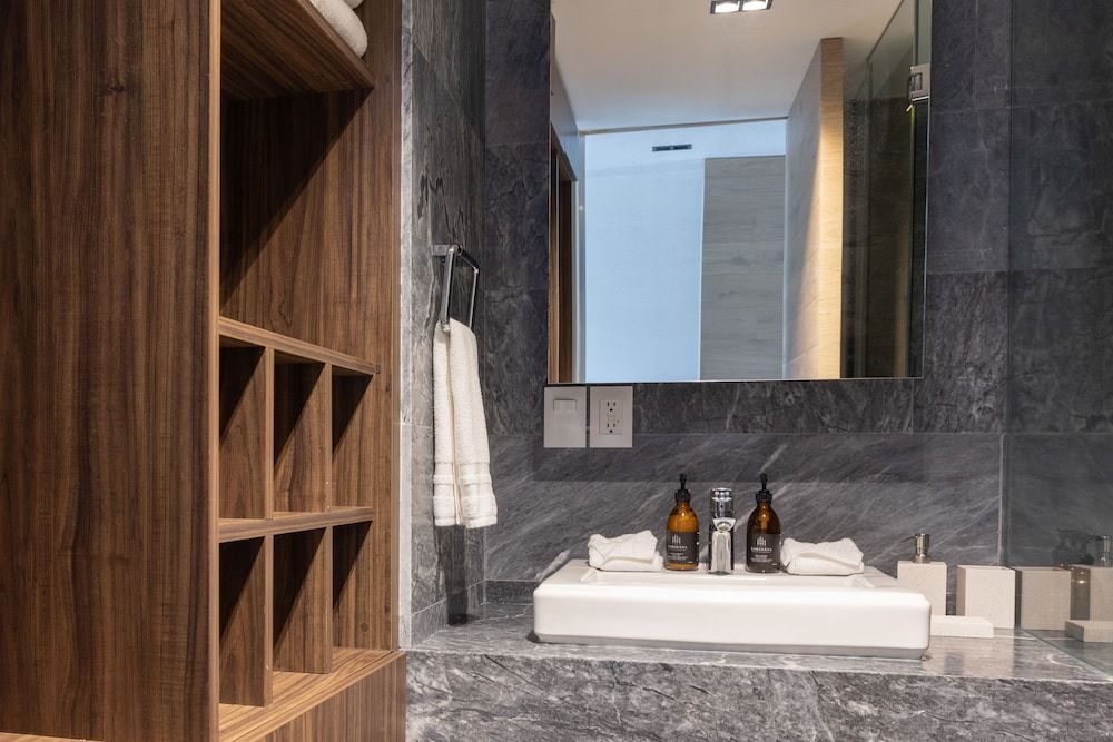 Capitalia Moliere Masaryk Superior Apartment, 3 Bedrooms, Balcony 12