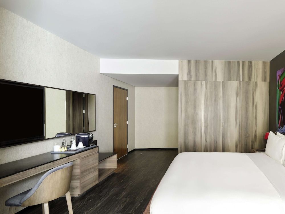 Penthouse, 1 King Bed (Condesa)