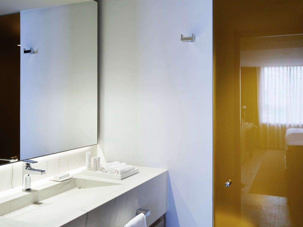 Mondrian Mexico City Condesa Standard Room, 2 Double Beds 7