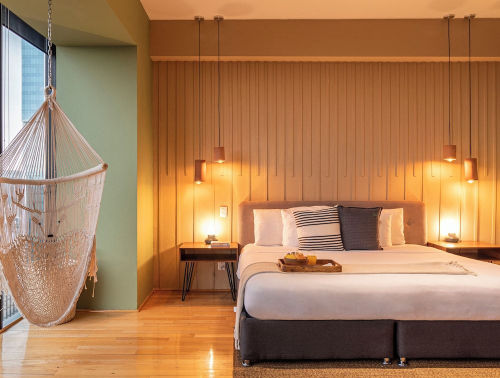 Magenta by Kukun Design Apartment 6