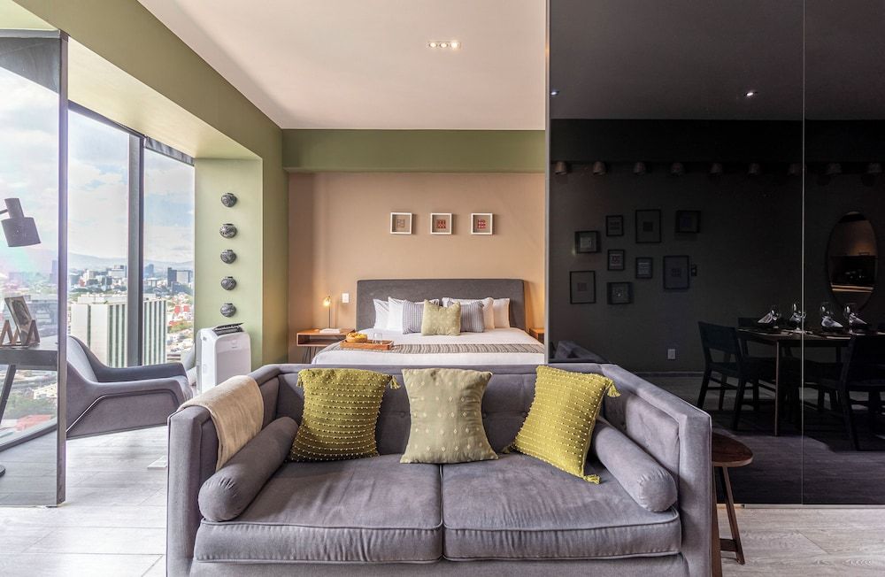 Magenta by Kukun Design Apartment 11