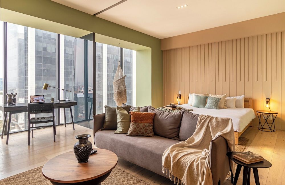 Magenta by Kukun Design Apartment 23