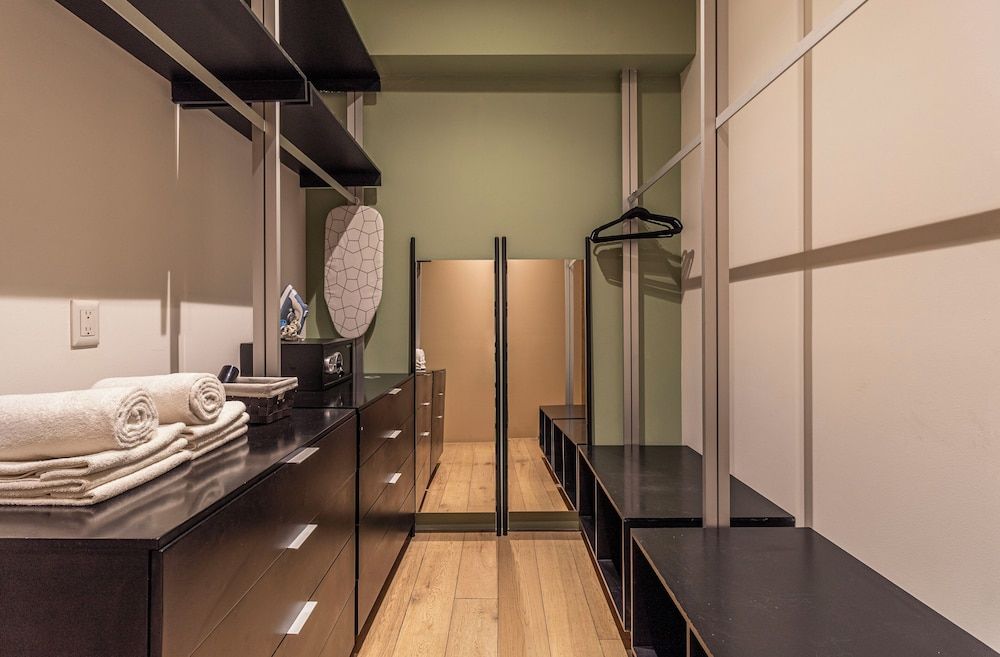 Magenta by Kukun Design Apartment 15