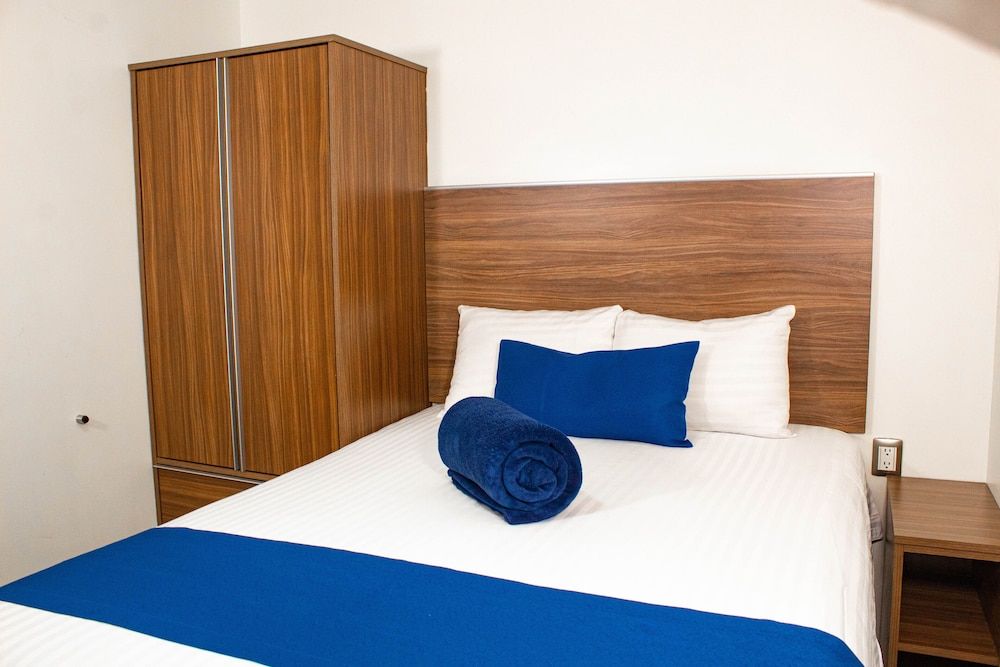 undefined La Casa Azul 10