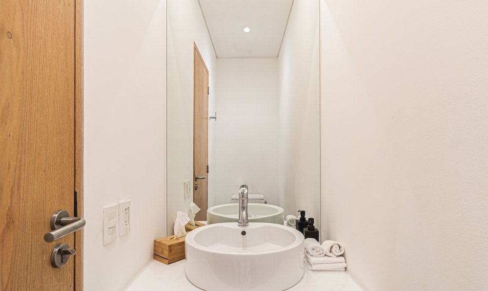 Casa Reforma by Kukun Classic Apartment 6