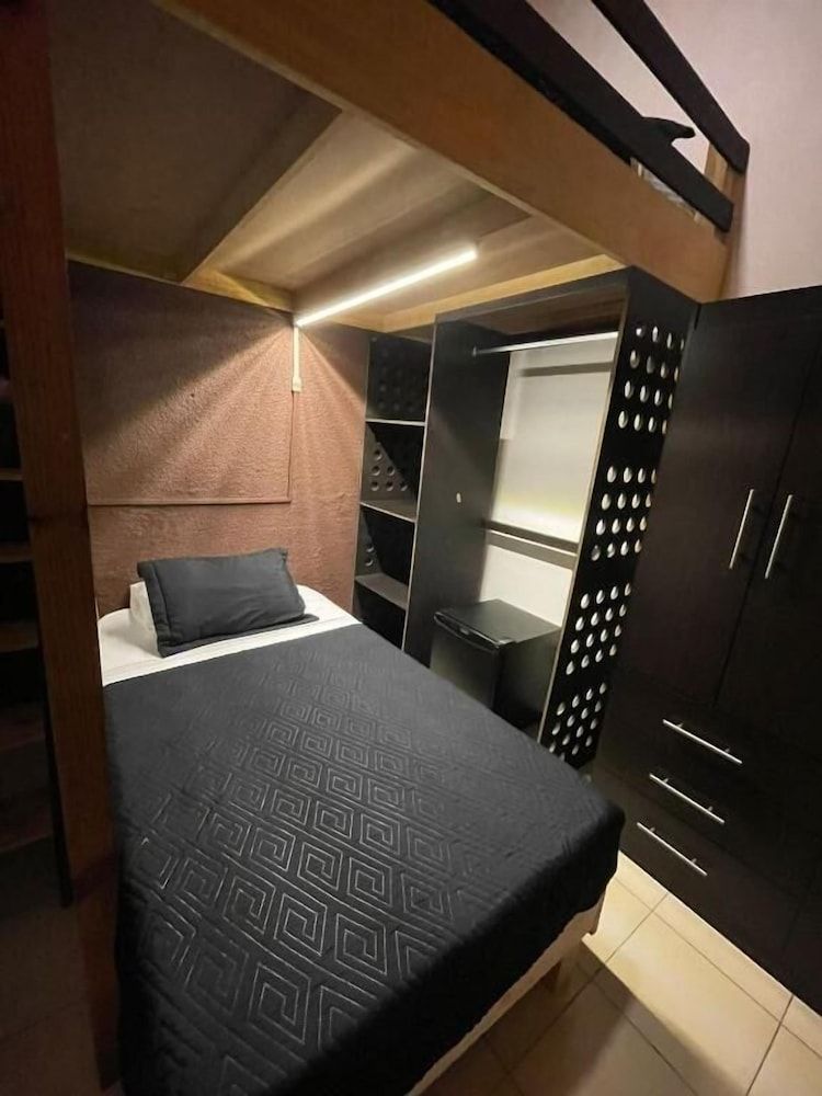 undefined ROOMIES HOSTEL CENTRO MEDICO 10