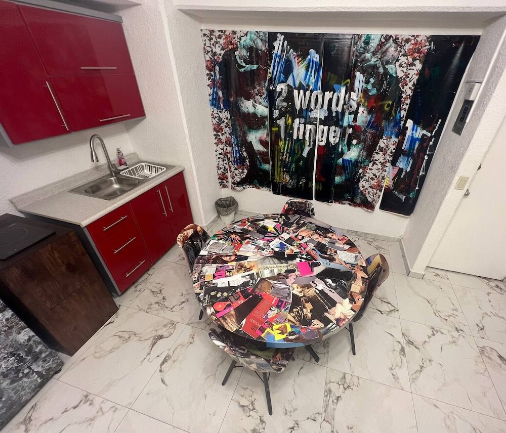 undefined Thematic Apartment art Poppride - Between Av Reforma and Insurgentes 9