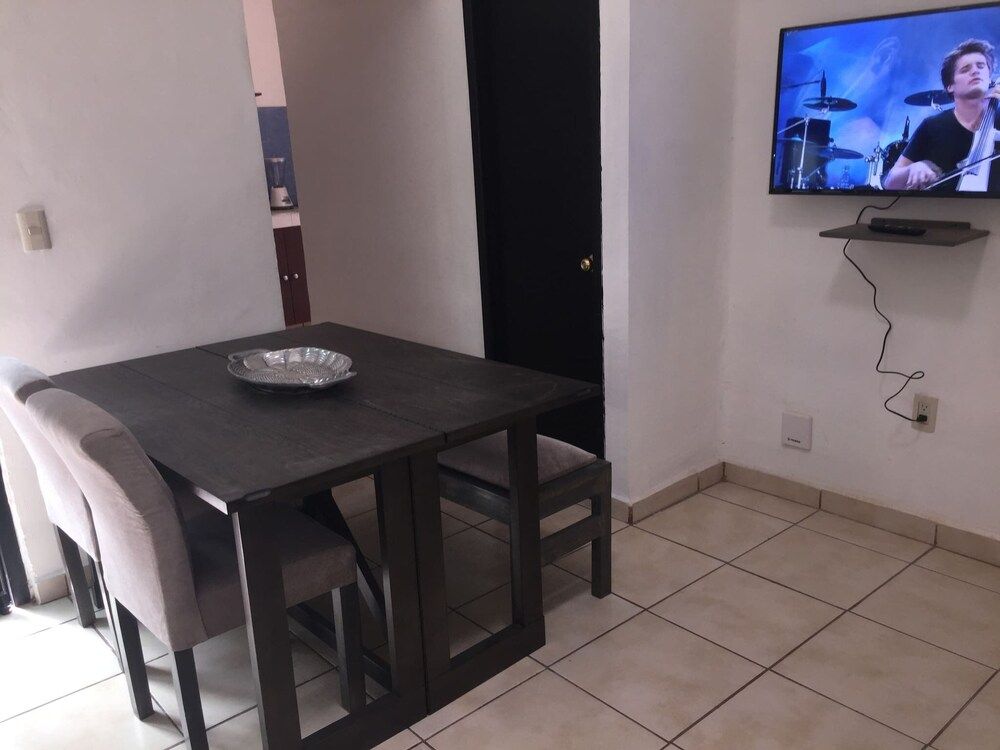 Cozy And Pleasant House Apartment, 2 Bedrooms, Accessible, Smoking 11