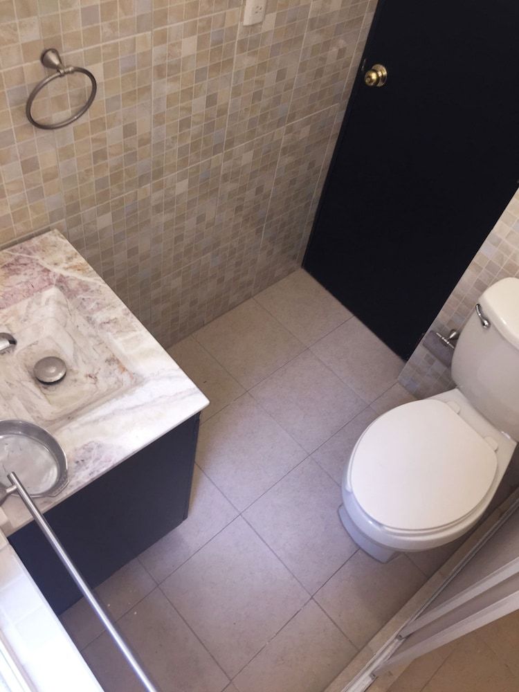 Cozy And Pleasant House Apartment, 2 Bedrooms, Accessible, Smoking 12