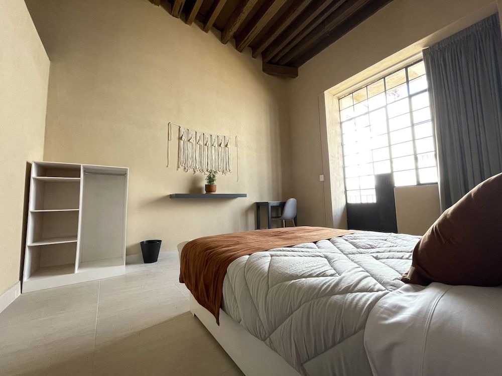 Colmena Centro Double Room 7