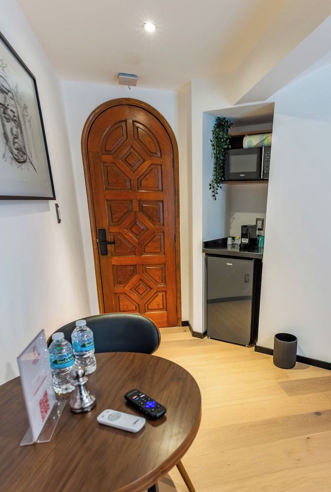 Casa Castillo Classic Room 9