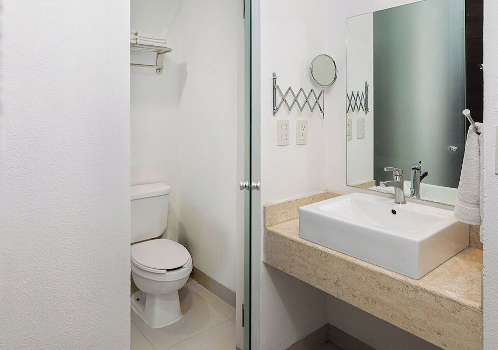 Hotel México Plaza Irapuato Standard Room, 1 King Bed 10