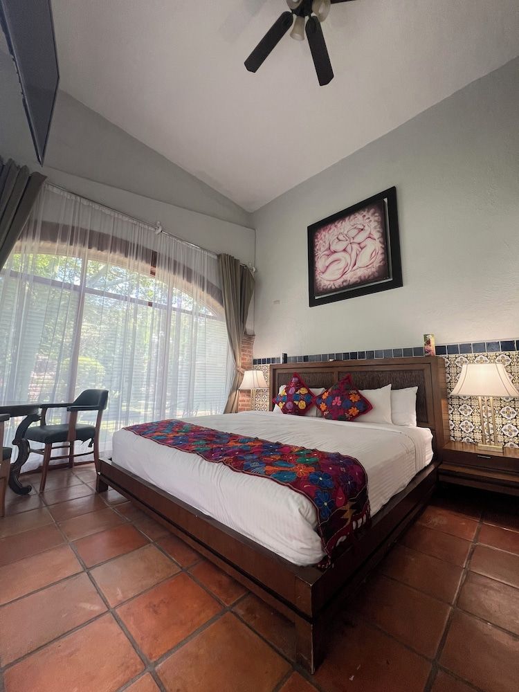 Hacienda del Lago Boutique Hotel Design Twin Room, 1 King Bed 2