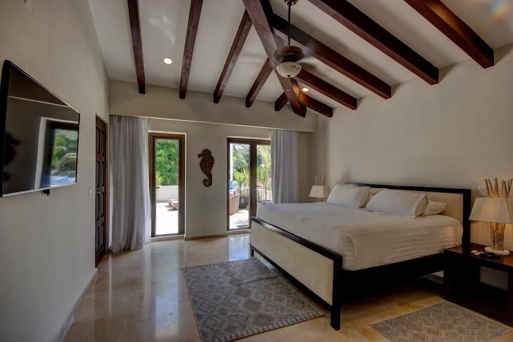 Villa, Multiple Beds, Beach View (Steps to Best Beach VILLA UNICA 6Bedr)