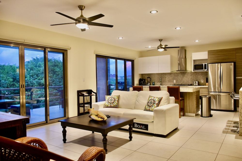 El Cielo by Casago Family Apartment 18