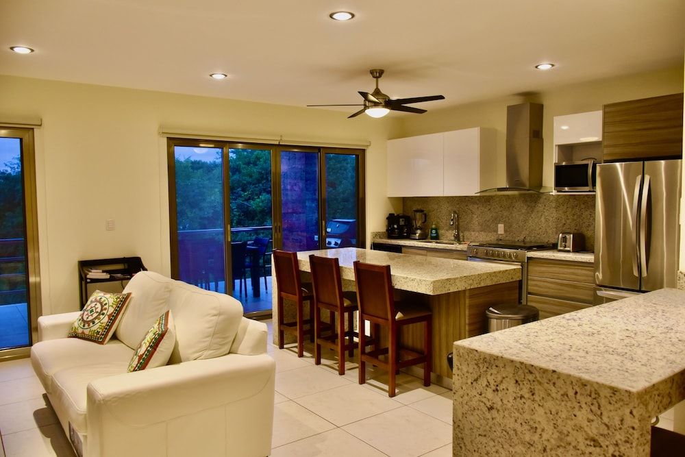 El Cielo by Casago Family Apartment 20