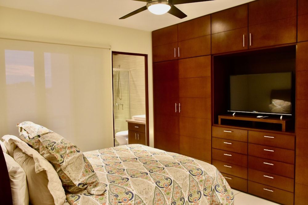 El Cielo by Casago Family Apartment 11