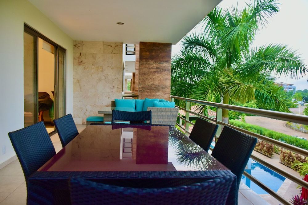 El Cielo by Casago Family Apartment 31