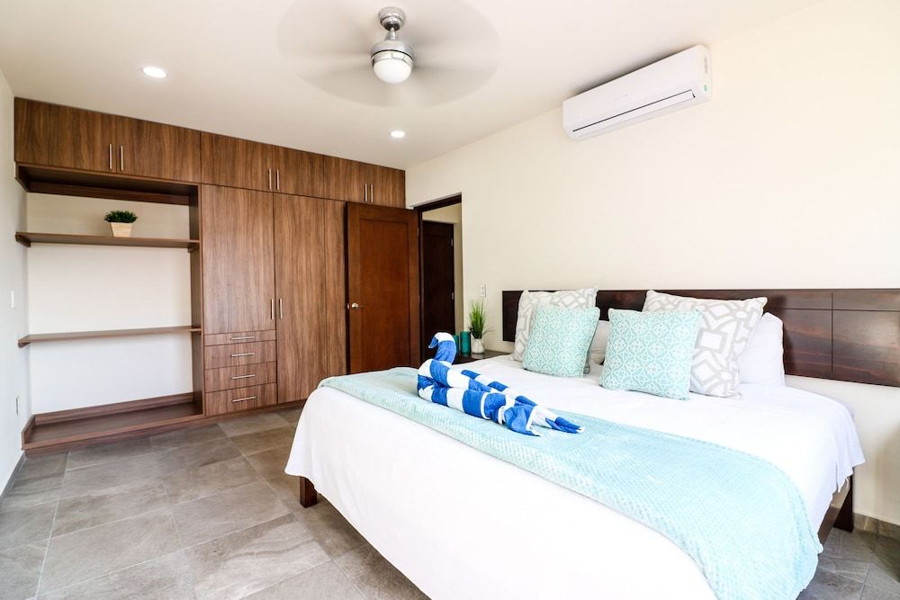 undefined The Furlough Fur301 3