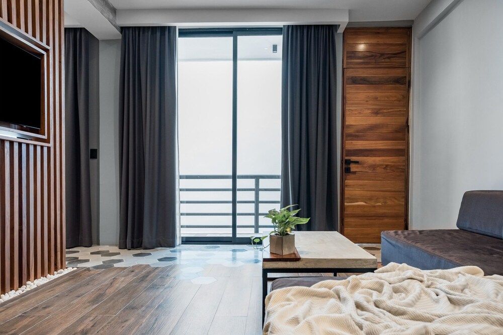 Life Boutique Condo Signature Apartment, Balcony, City View 12