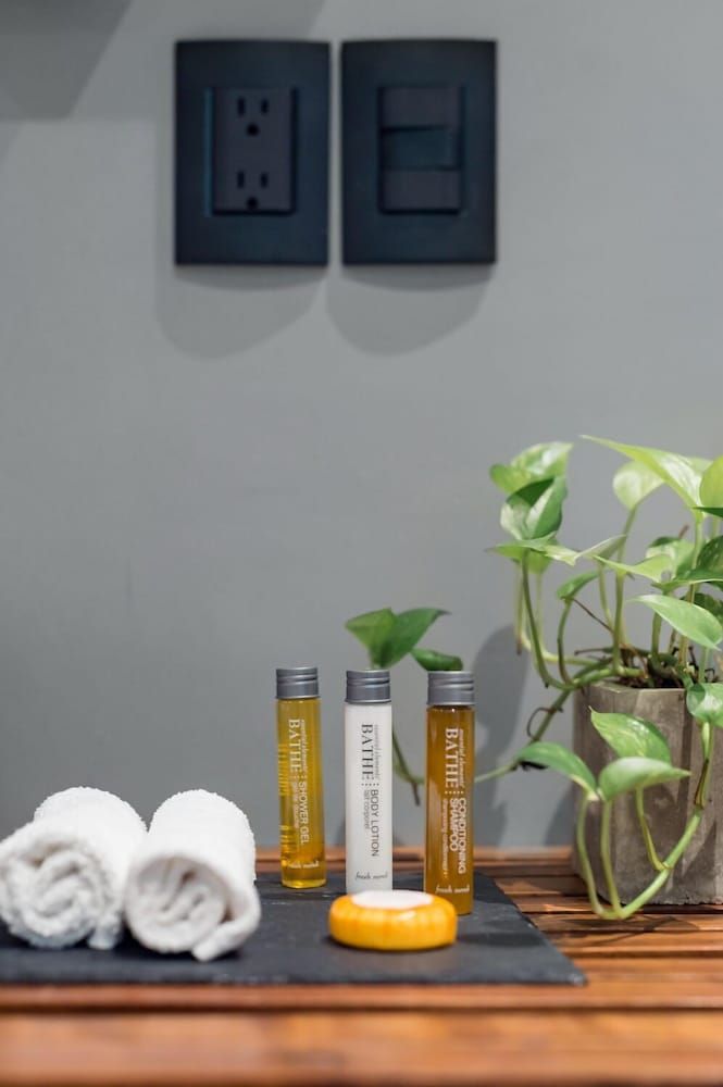 Life Boutique Condo Signature Apartment, Balcony, City View 16