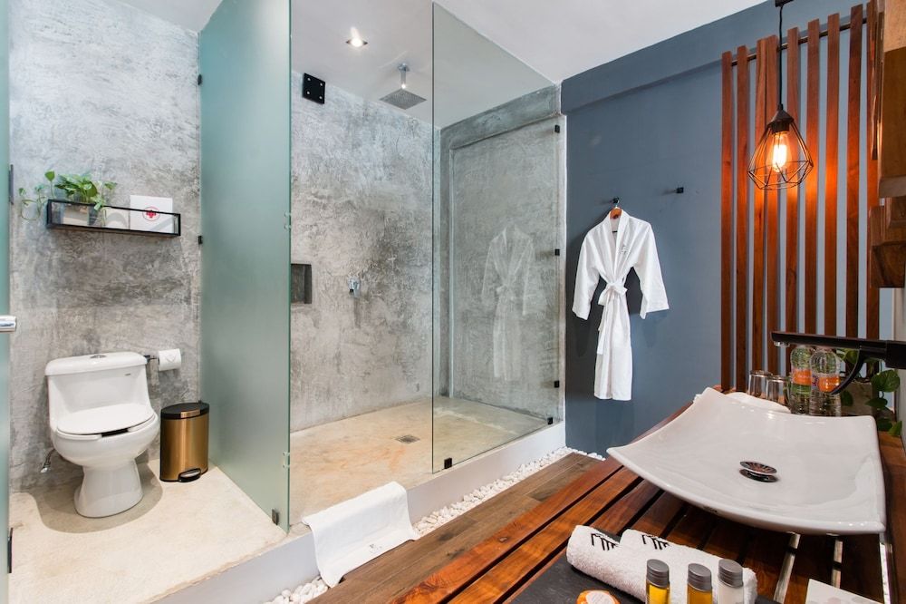 Life Boutique Condo Signature Apartment, Balcony, City View 7