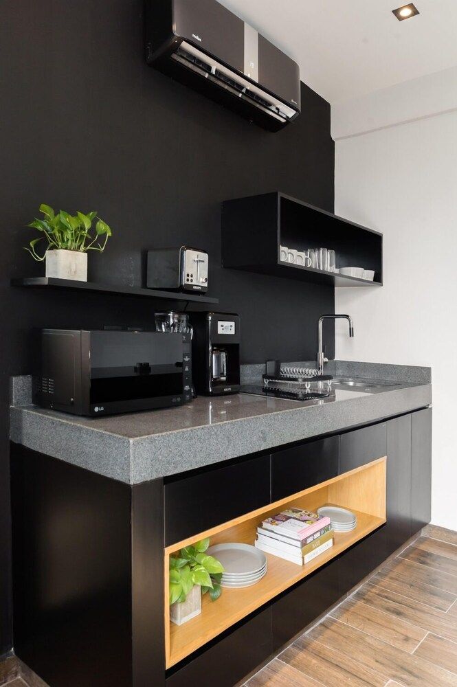 Life Boutique Condo Signature Studio, Balcony, City View 13