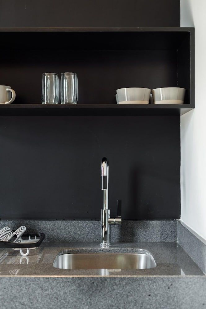 Life Boutique Condo Signature Studio, Balcony, City View 7