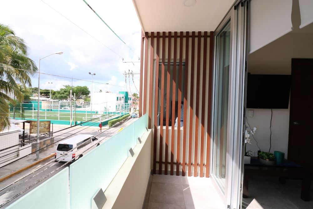 The Furlough Fur402 Apartment 9