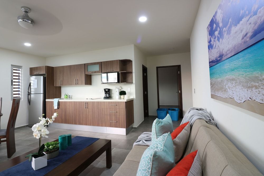 The Furlough Fur402 Apartment 8