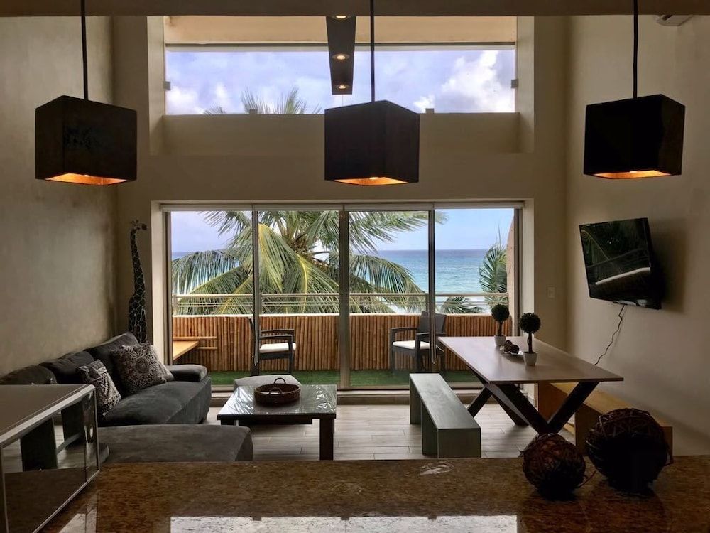 undefined Ocean Plaza 17 by Praia 10