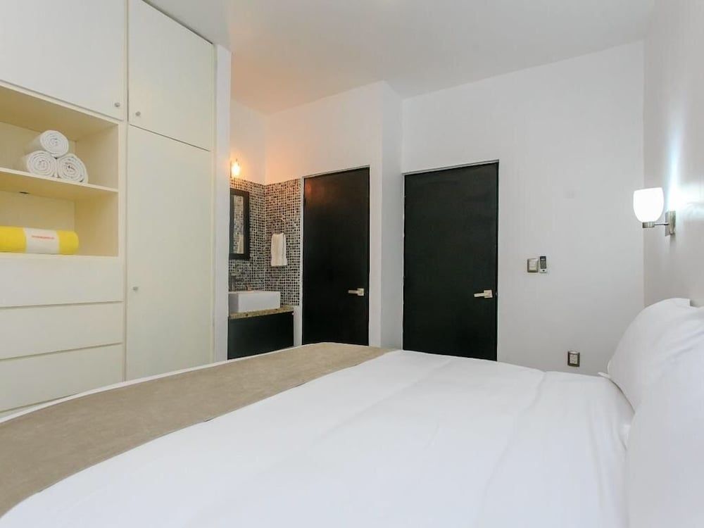 undefined Da Vinci 102 by Praia