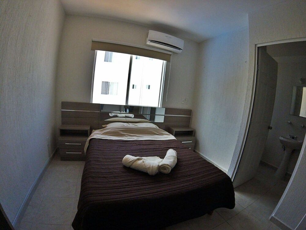 undefined Chalet 21 6