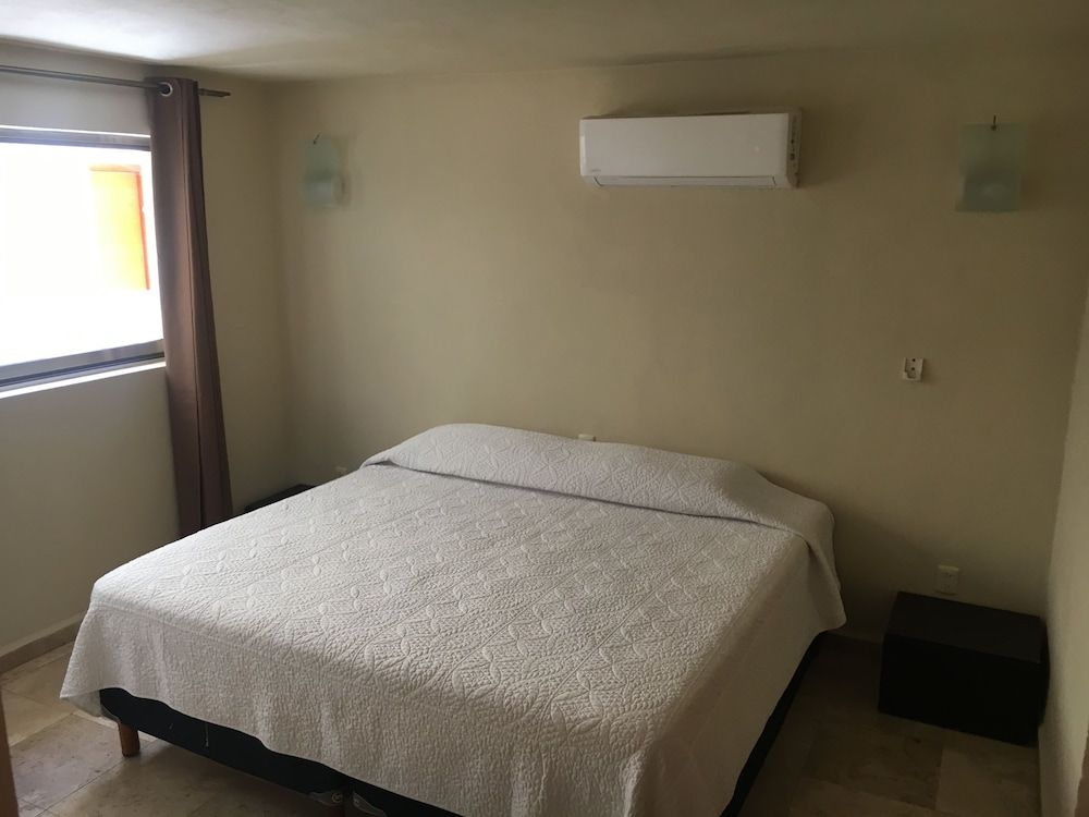 undefined Ocean Plaza 5 by Praia