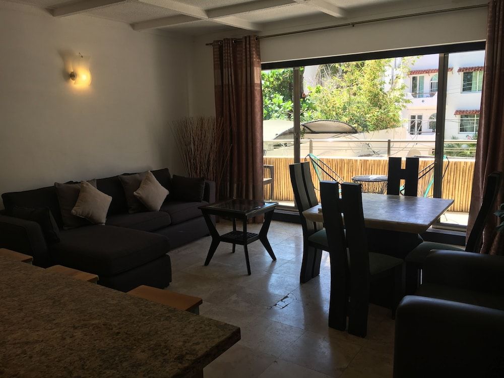 undefined Ocean Plaza 5 by Praia 2