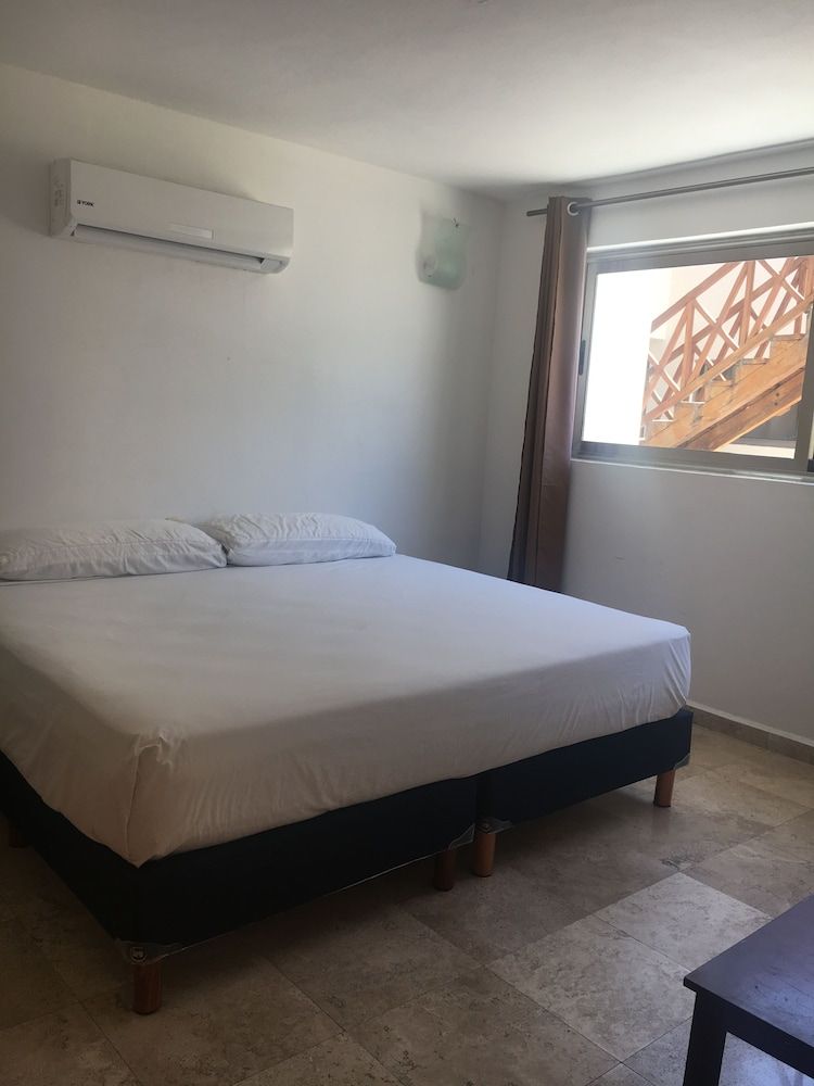 undefined Ocean Plaza 11 by Praia 3