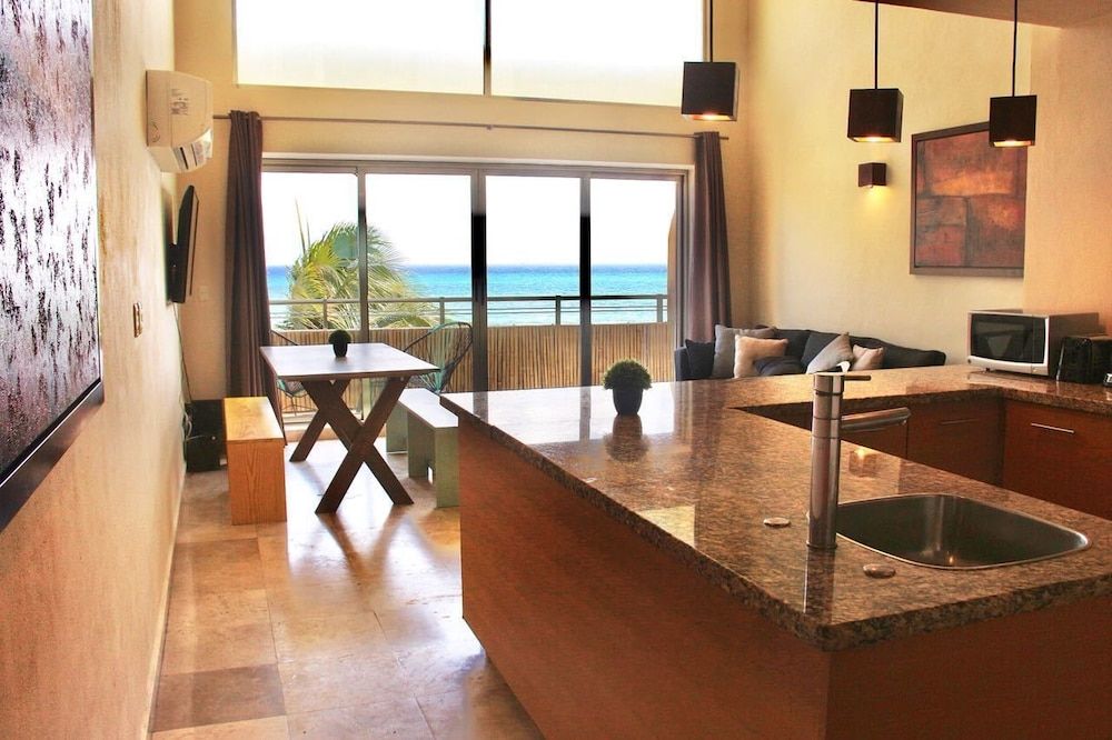 undefined Ocean Plaza 11 by Praia 9