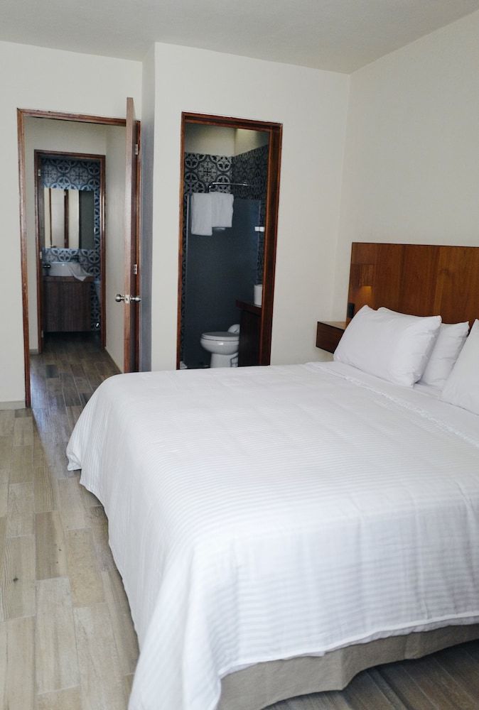 Villas La Ceiba City House, 2 Bedrooms, Non Smoking 9