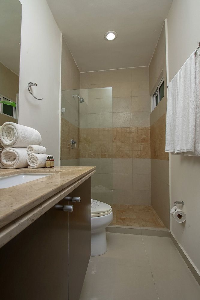 Sabbia  Dowtown Condos by Mikitito Rentals 2 Br Luxury Apartment  D 204 28