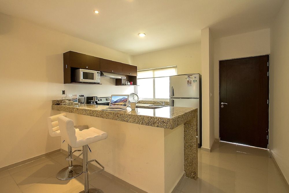 Sabbia  Dowtown Condos by Mikitito Rentals 2 Br Luxury Apartment  D 204 16