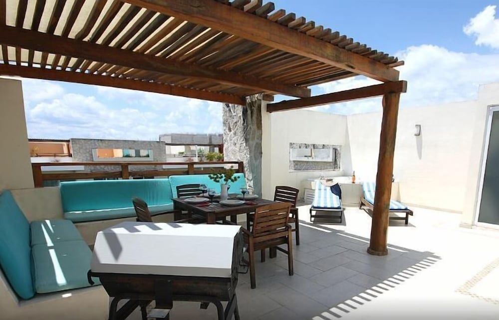 Sabbia  Dowtown Condos by Mikitito Rentals Family 2Br Apartment D405 11