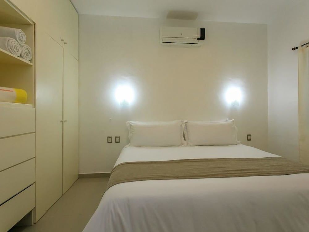 undefined Da Vinci 302 by Praia