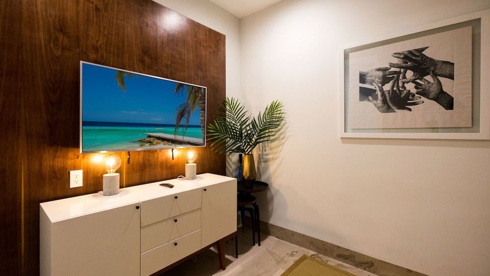 Oceana Residences Deluxe Condo, Non Smoking 26