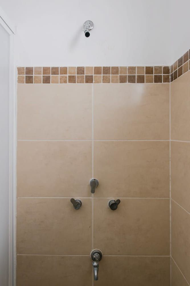 Dream House with Hot Tub Family House, 2 Bedrooms, Non Smoking, Hot Tub 21