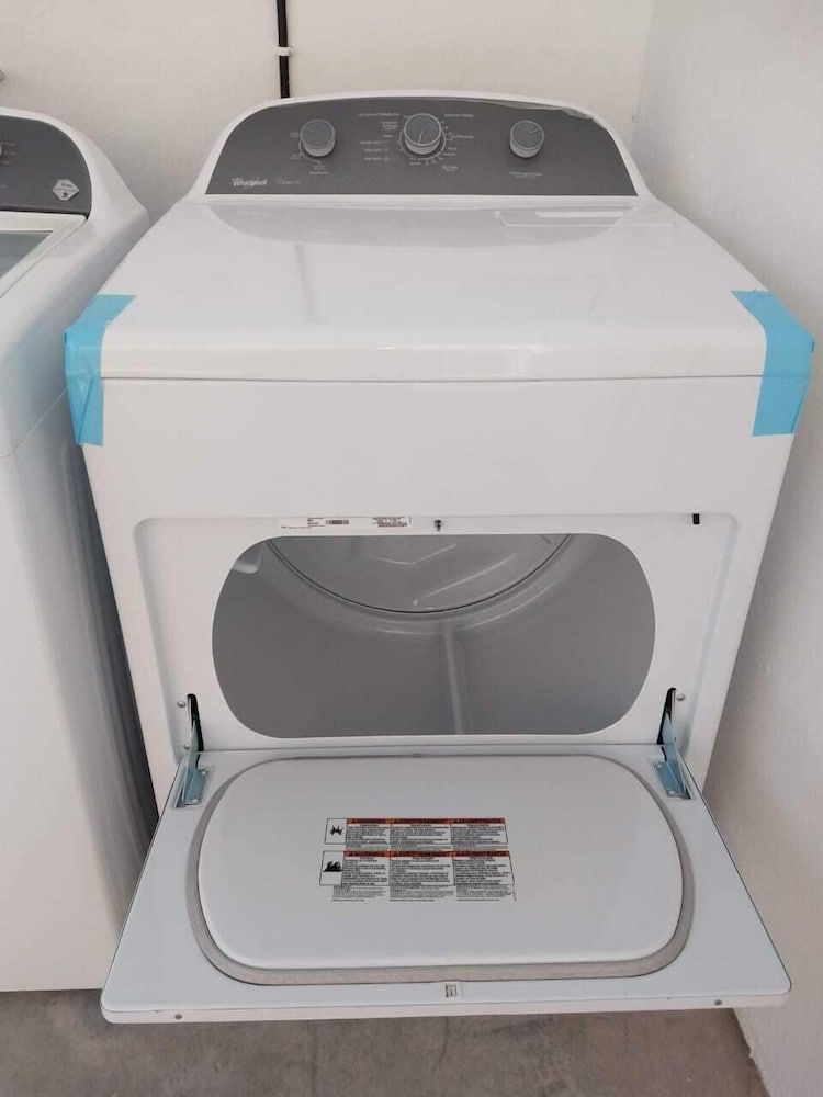 Dream House with Hot Tub Family House, 2 Bedrooms, Non Smoking, Hot Tub 17