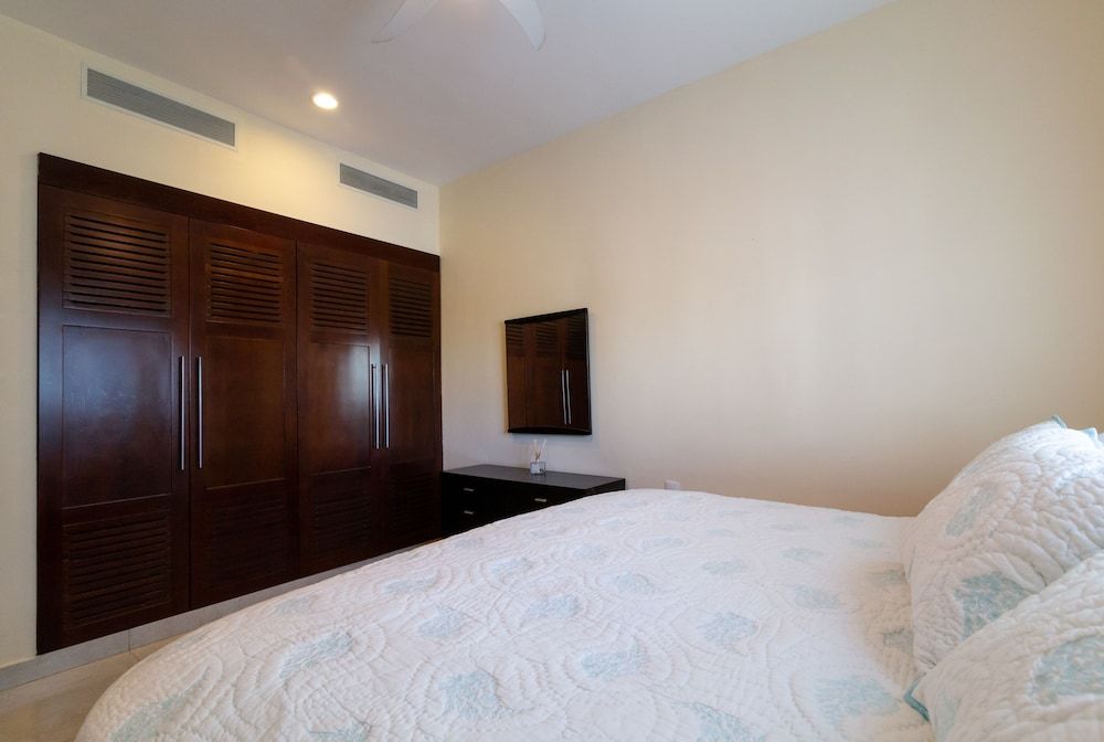 Casa del Mar 205 by CocoBR Comfort Condo, 2 Bedrooms, Terrace, Sea Facing 7