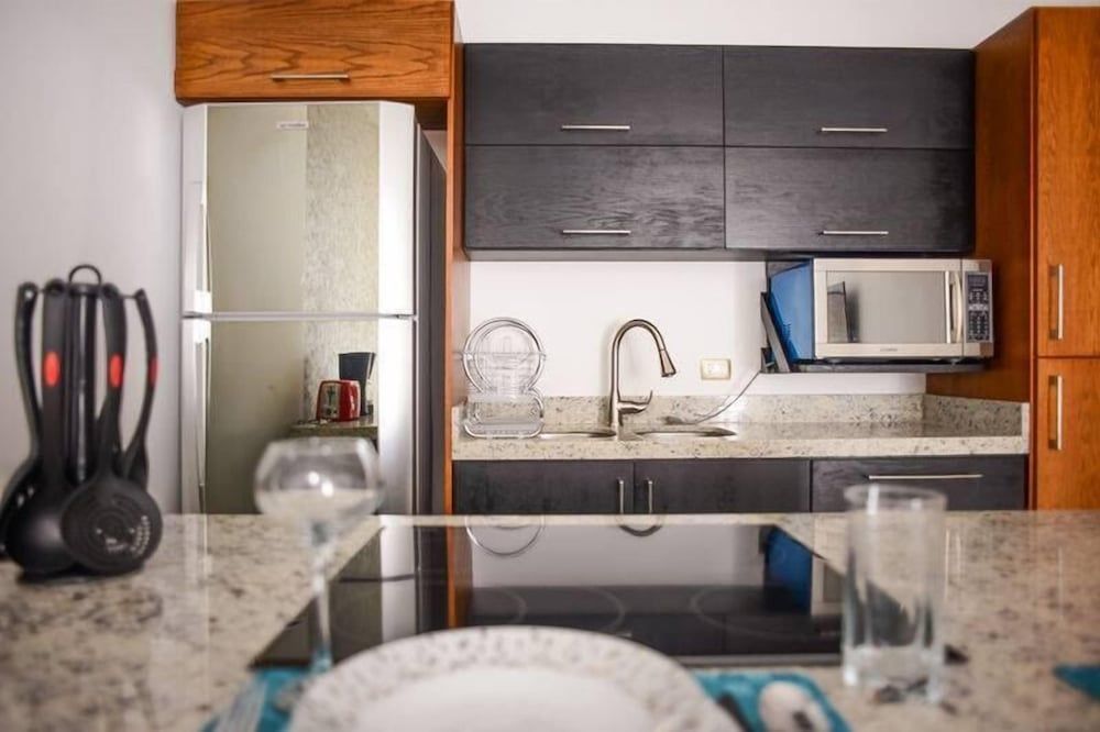 undefined Quintamar 302 10