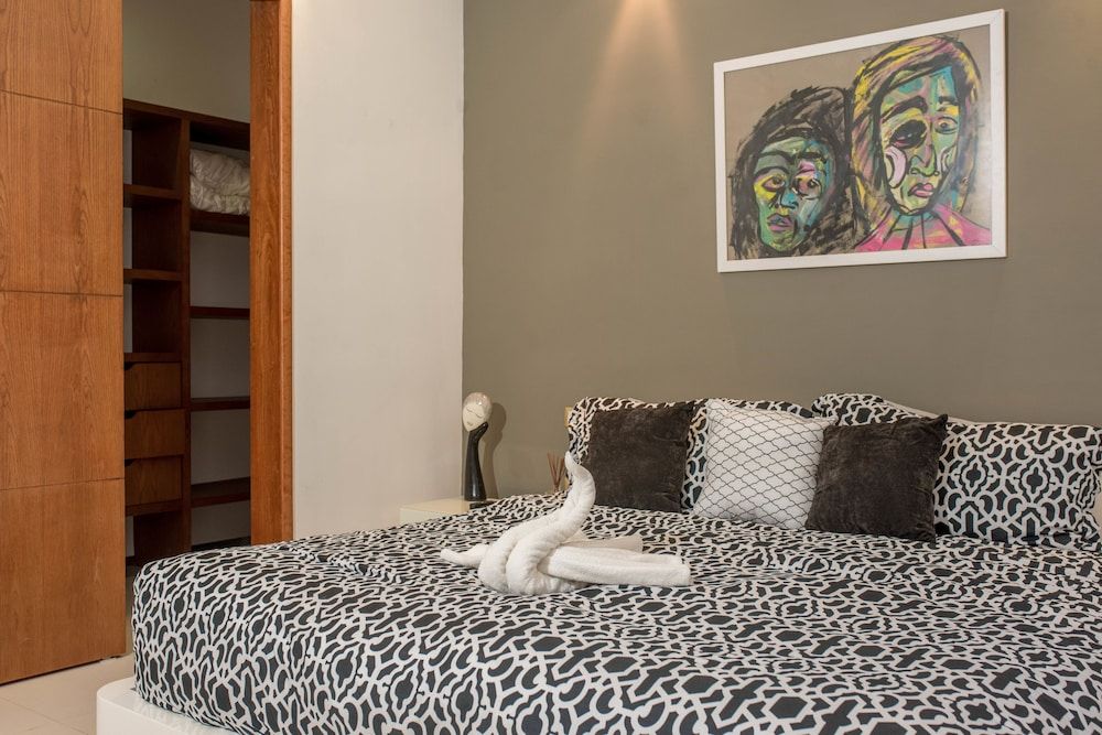 undefined Quintamar 101 4